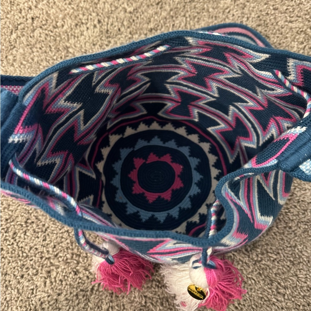 Stylish Multicolor Geometric Pattern Bucket Bag - Picture 5 of 5